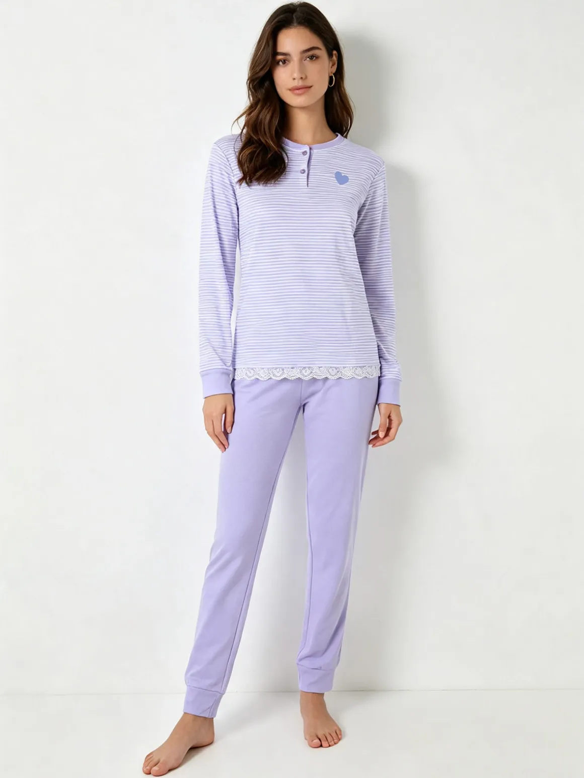 A Sette Pigiama lungo da donna in cotone interlock con maglia a righe - lilla