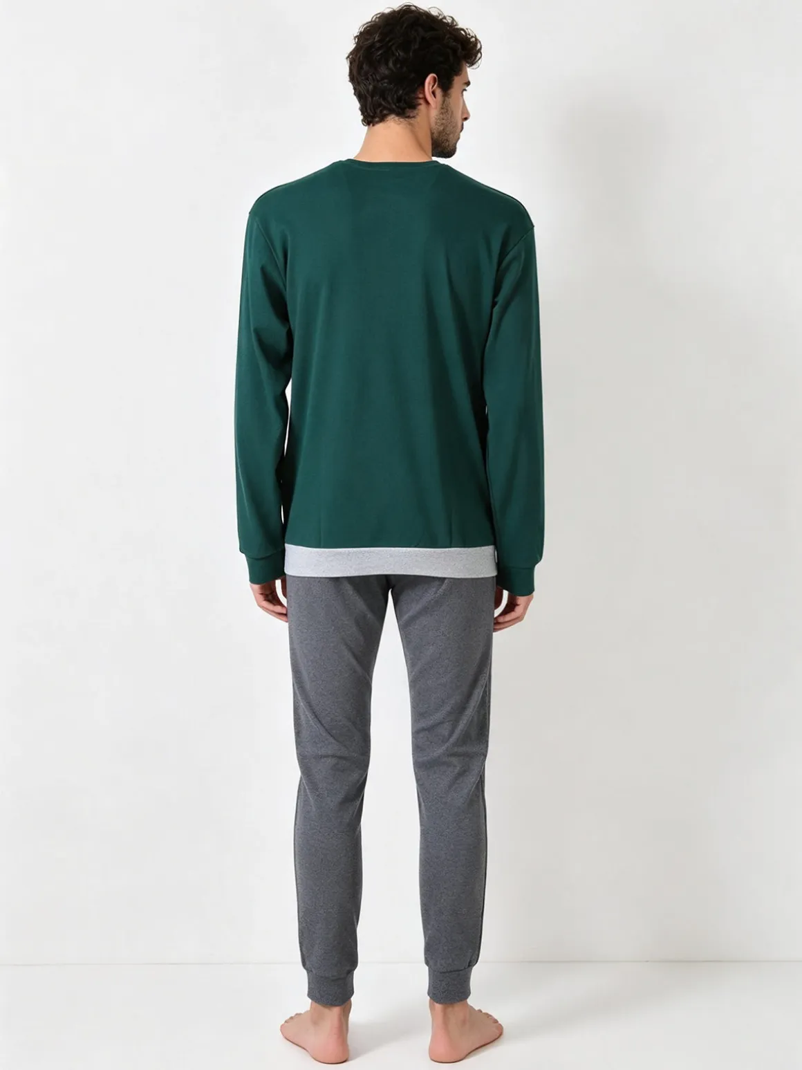A Sette Pigiama lungo da uomo in cotone interlock con taschino e pantaloni a righe sottili - blu scuro