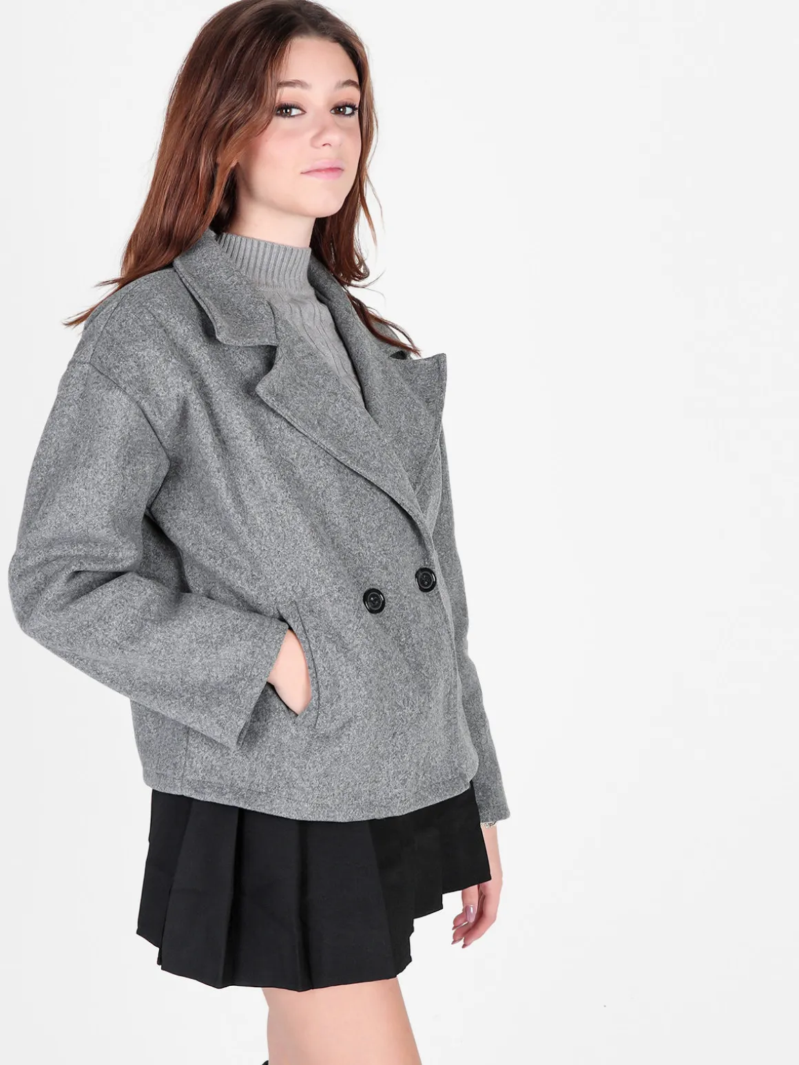 158c Cappotto corto da donna oversize con chiusura doppiopetto