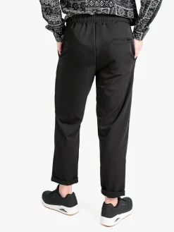 Close-Up Pantaloni casual da uomo con coulisse e risvolto finale