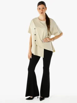158c Maxi t-shirt da donna asimmetrica in cotone elasticizzato con bottoni decorativi - beige