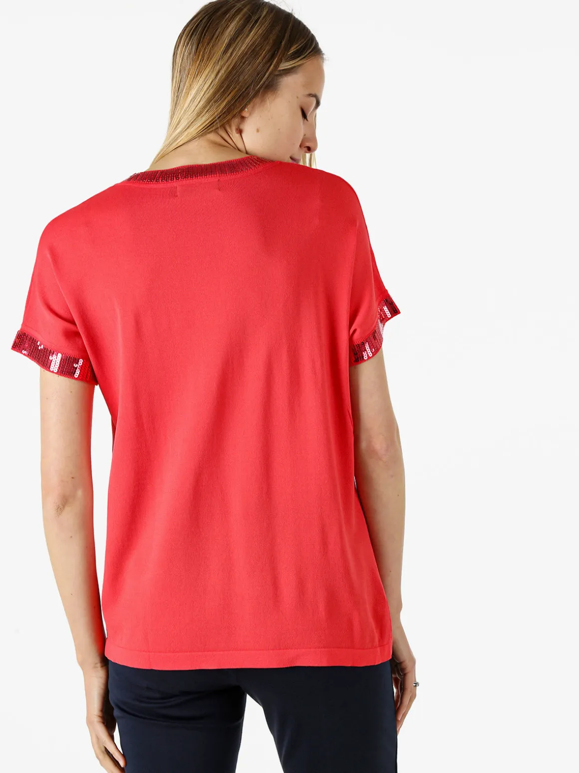 Coveri Moving Maglia girocollo da donna a maniche corte con paillettes decorative - fragola