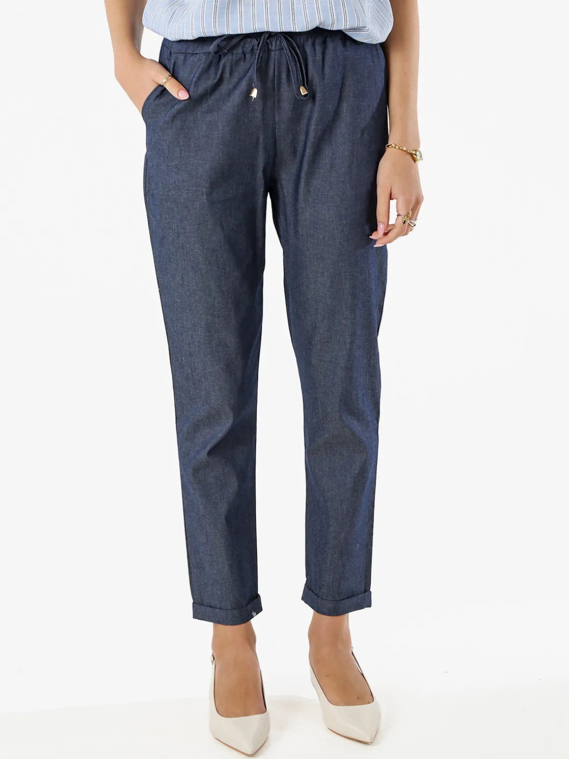 Frenetika Pantaloni donna in cotone effetto jeans con risvolti - blu