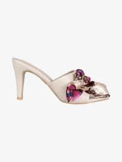 Galia Sabot donna con tacco