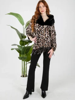 Gian Marco Venturi Mantella donna animalier con scollo in ecopelliccia