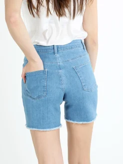 Gladys Shorts donna in jeans con finale sfrangiato