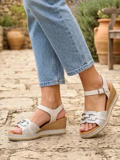 Inblu Sandali donna con zeppa e cinturino con fibbia - argento