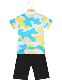 Kappa Completo corto 2 pezzi da bambino con t-shirt mimetica e bermuda - bianco