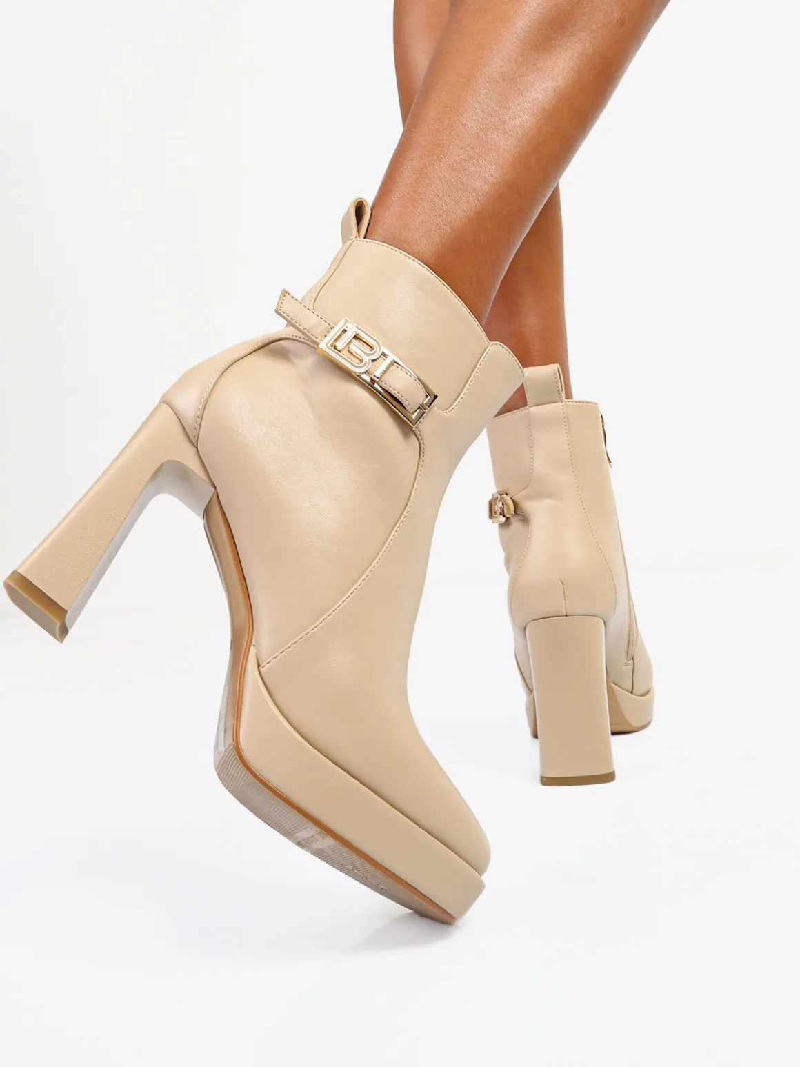Laura Biagiotti Stivaletti donna con tacco largo e plateau - beige