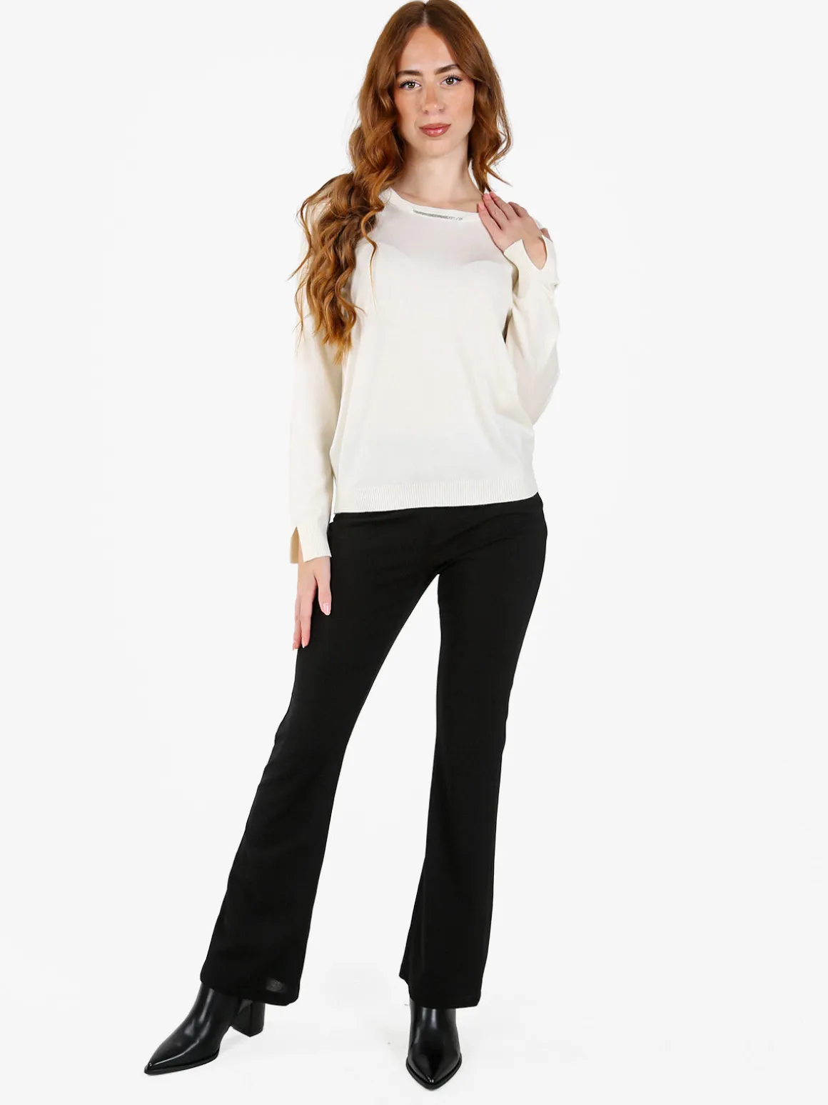 Louise Doro Maglia donna con girocollo decorato - bianco