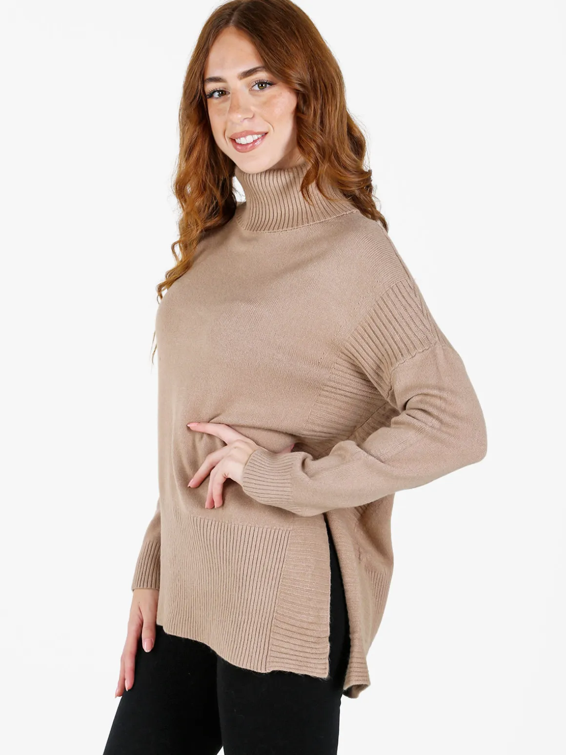 Louise Doro Maglione dolcevita da donna con spacco laterale - taupe