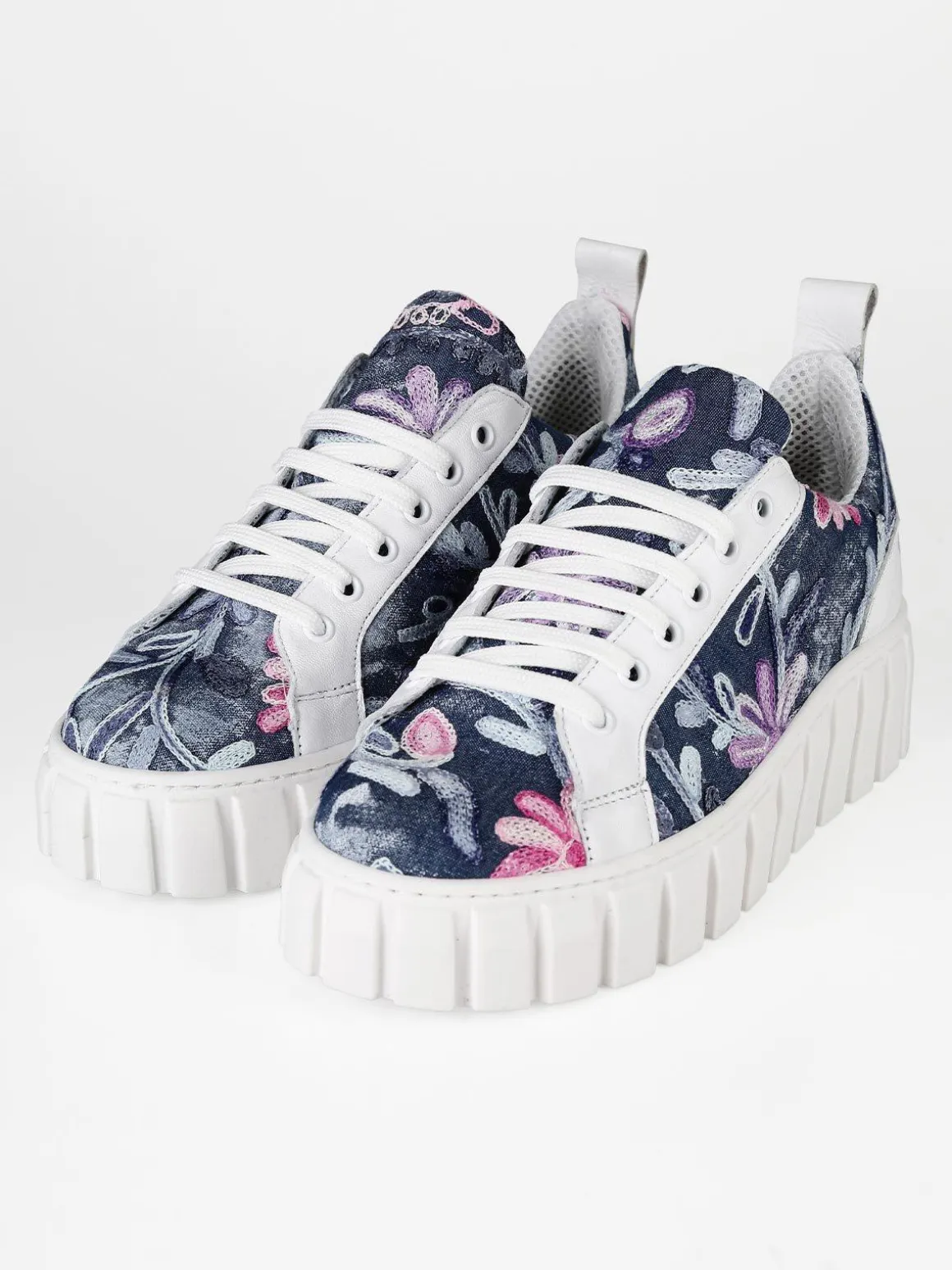 Made In Italy Stella Sneakers donna ricamate con platform