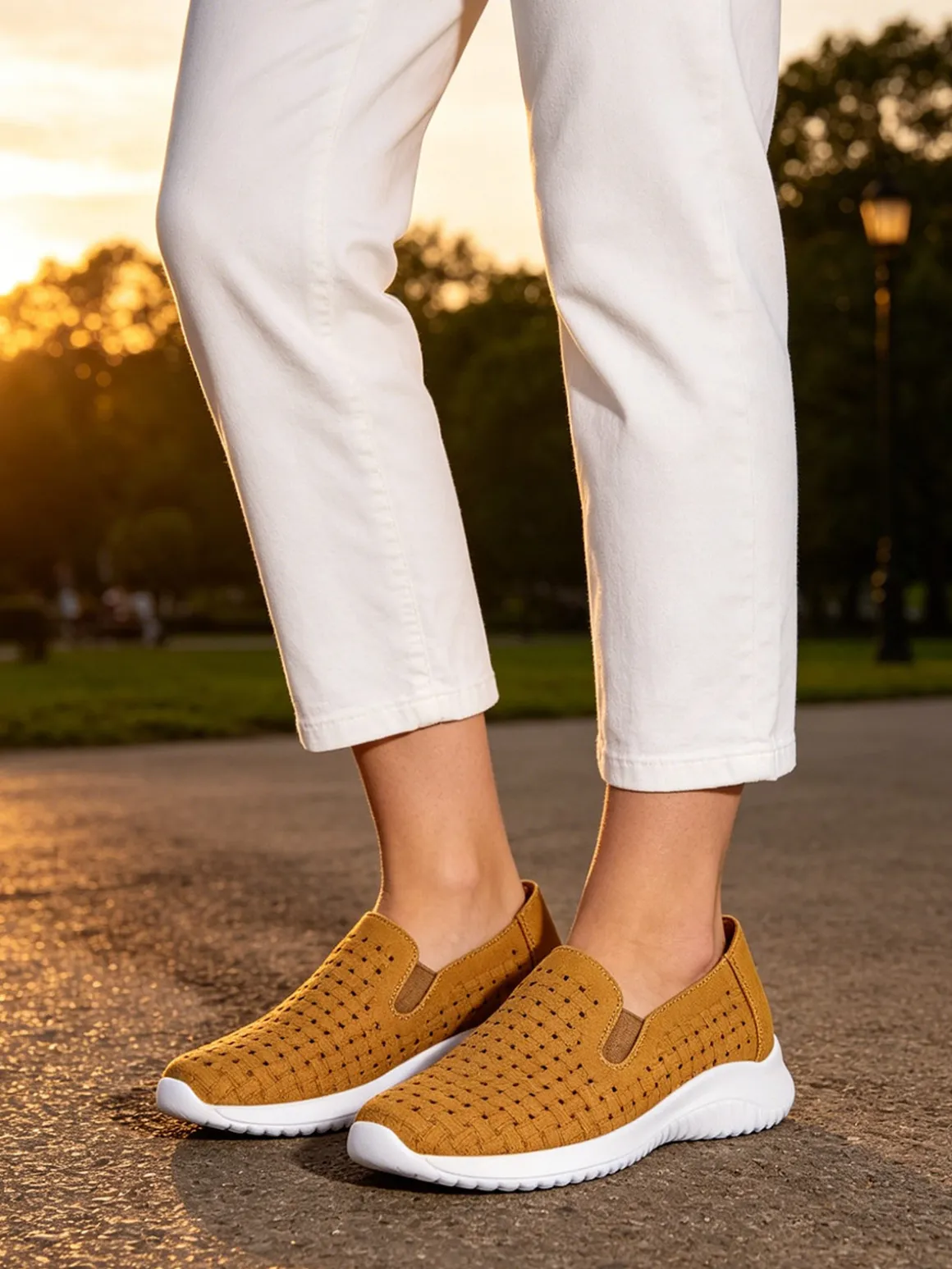 Maira Sneakers donna slip on traforate - cammello