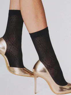 Meri Gambaletti moda da donna con ricami