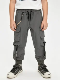 Run Boy Pantaloni cargo da bambino con coulisse e catena decorativa - fango