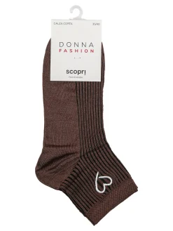 Scopri Calze corte da donna cuore in filo di scozia - marrone