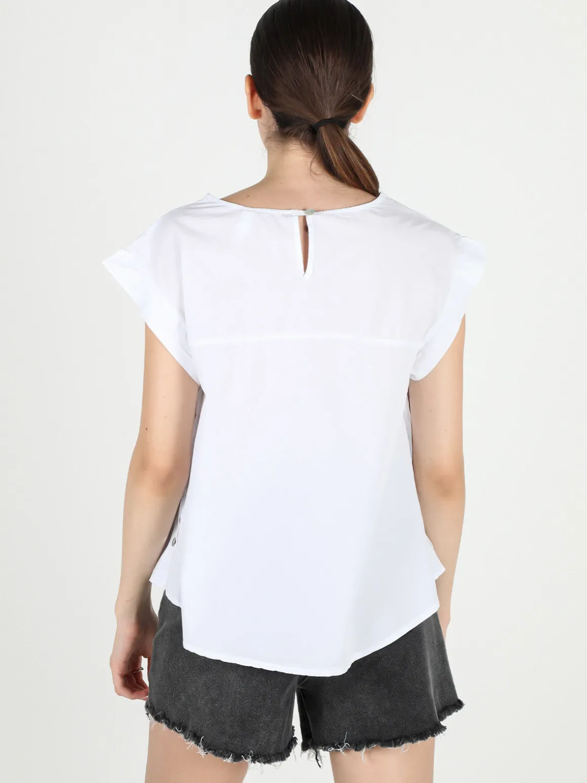 Solada Blusa donna in cotone con bottoni laterali