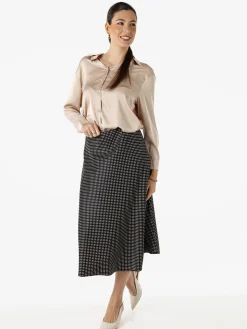 Solada Camicia donna a maniche lunghe in tessuto simil raso - beige