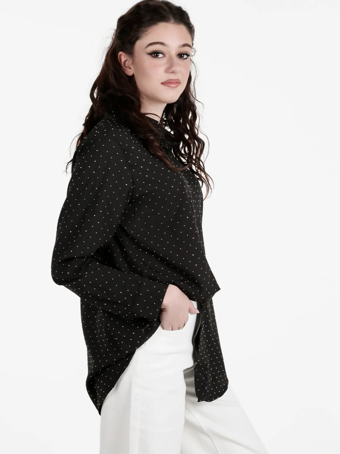 Solada Camicia donna a maniche lunghe con piccole borchie