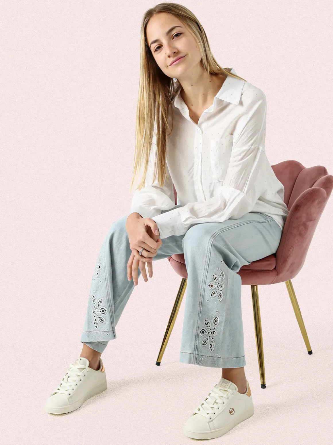 Solada Camicia donna oversize a maniche lunghe con micro borchie - bianco