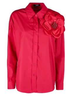 Solada Camicia donna oversize con fiore gioiello applicato