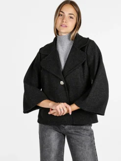Solada Cappotto corto donna oversize monobottone con maniche a campana - nero