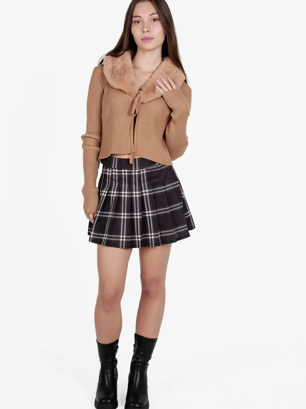 Solada Cardigan donna in maglia a costine con scollo in pelliccia sintetica