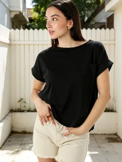 Solada T-shirt donna oversize in cotone con taschino - nero