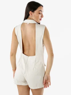 Solada Tuta corta a gilet da donna con schiena scoperta - beige