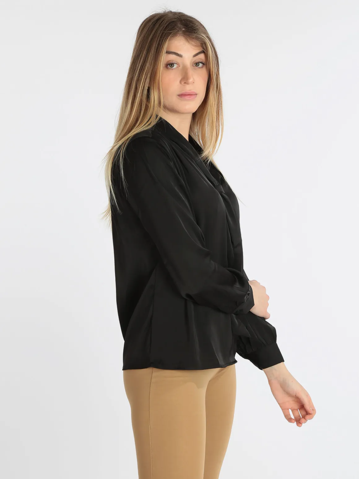 Sweet Miss Blusa donna in raso con cravatta