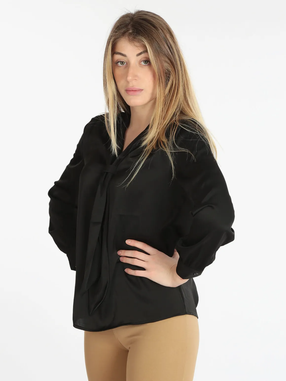 Sweet Miss Blusa donna in raso con cravatta