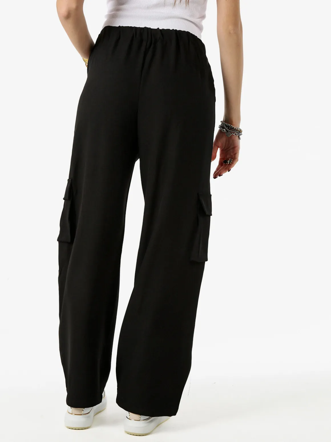 Sweet Miss Pantaloni cargo da donna a gamba larga - nero