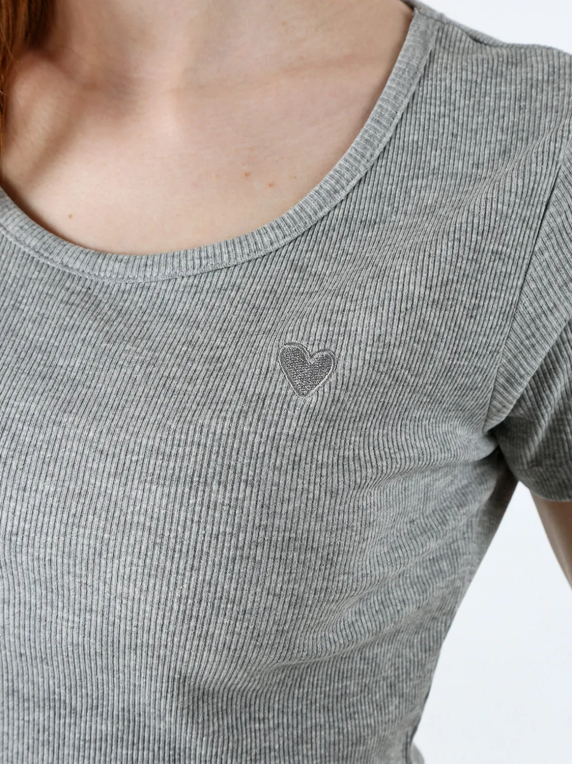 The People Rep T-shirt donna in cotone con scollo a V e stampa scritta