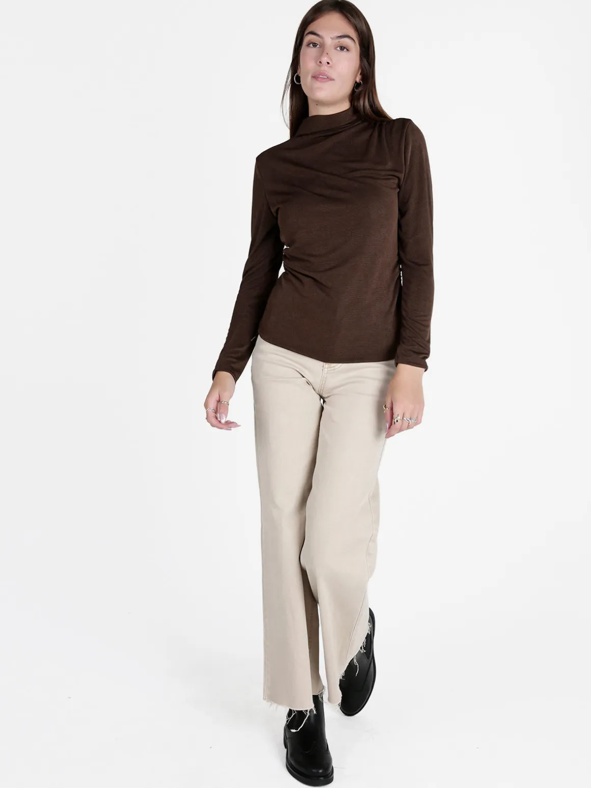 Unique Maglia donna accollata a maniche lunghe