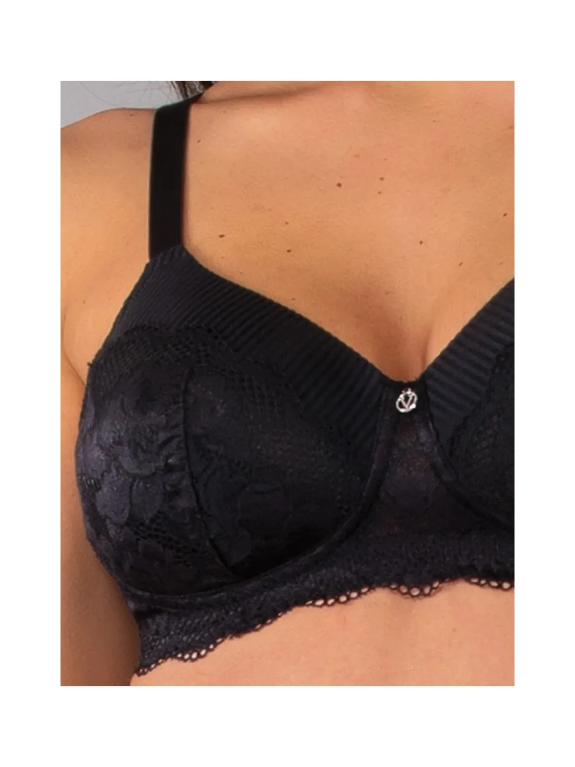Verde Veronica AR16 Reggiseno imbottito preformato senza ferretto coppa C - nero