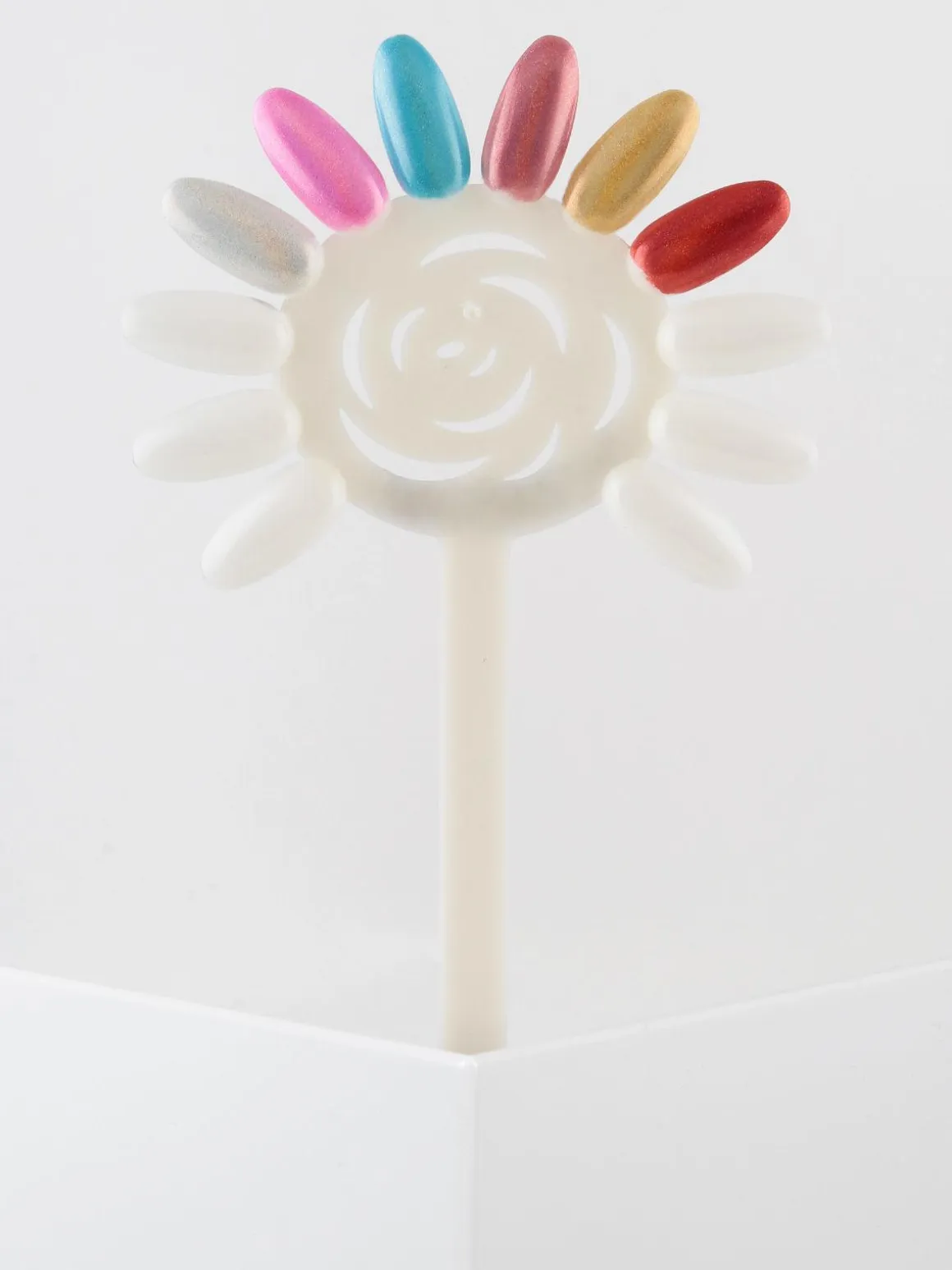 Wynie Cosmetics Smalto effetto olografico