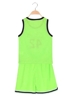 Yi Boy Completo corto da bambino con canotta sportiva e bermuda - mela